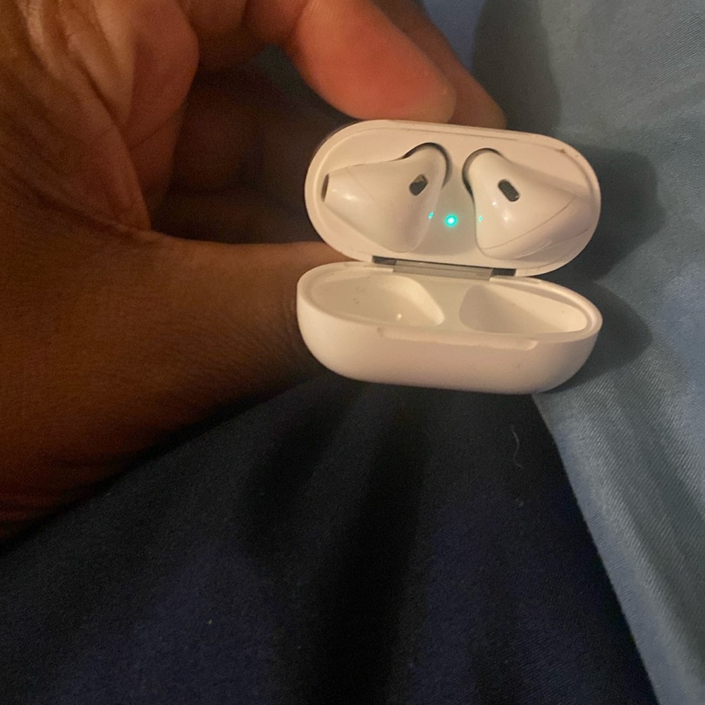 Apple Air-pods